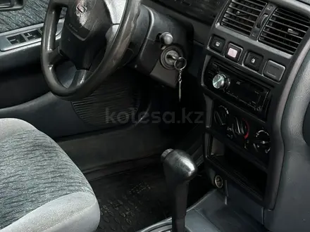 Nissan Almera 1997 года за 1 300 000 тг. в Актобе – фото 12