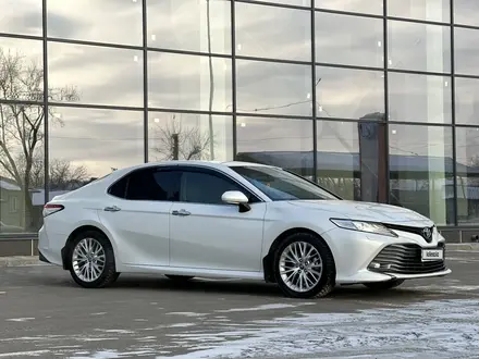 Toyota Camry 2019 года за 14 900 000 тг. в Астана – фото 74