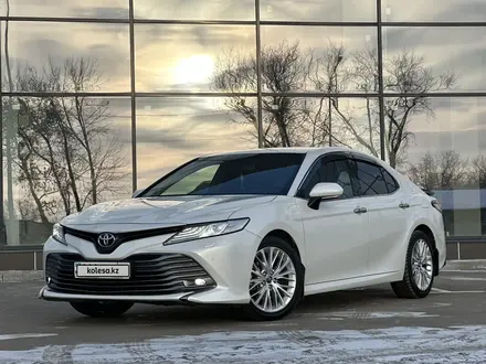 Toyota Camry 2019 года за 14 900 000 тг. в Астана – фото 77