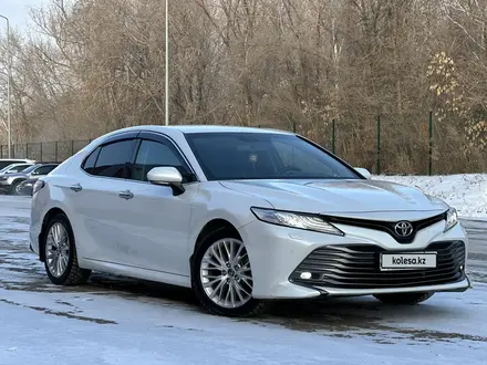 Toyota Camry 2019 года за 14 900 000 тг. в Астана – фото 82