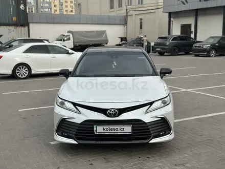 Toyota Camry 2023 года за 15 000 000 тг. в Алматы