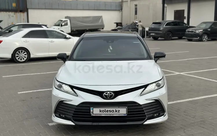 Toyota Camry 2023 года за 15 000 000 тг. в Алматы