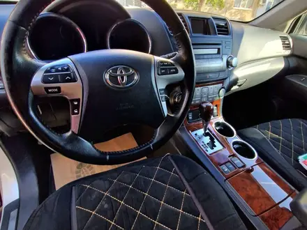Toyota Highlander 2013 года за 13 200 000 тг. в Актобе – фото 7