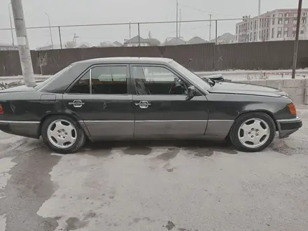 Mercedes-Benz E 230 1991 года за 1 100 000 тг. в Шымкент