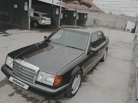 Mercedes-Benz E 230 1991 года за 1 100 000 тг. в Шымкент – фото 16