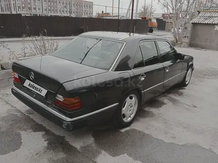 Mercedes-Benz E 230 1991 года за 1 100 000 тг. в Шымкент – фото 18