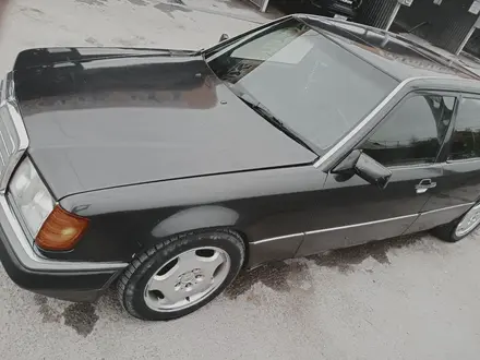 Mercedes-Benz E 230 1991 года за 1 100 000 тг. в Шымкент – фото 2