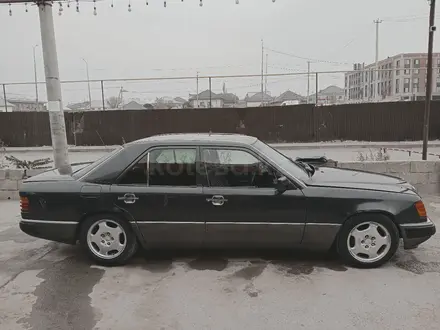 Mercedes-Benz E 230 1991 года за 1 100 000 тг. в Шымкент – фото 4