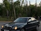 Mercedes-Benz E 230 1998 годаүшін2 350 000 тг. в Караганда – фото 2