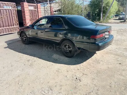 Toyota Camry 1997 года за 2 350 000 тг. в Талдыкорган – фото 2