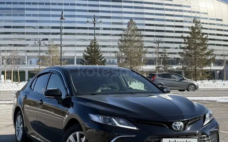 Toyota Camry 2023 годаfor16 700 000 тг. в Астана