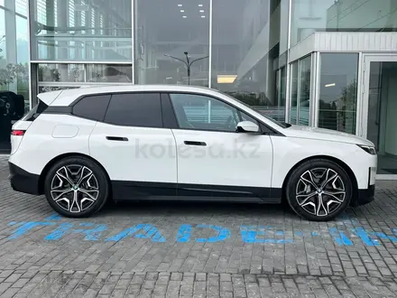 BMW iX 2021 года за 22 900 000 тг. в Алматы – фото 4