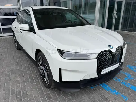 BMW iX 2021 года за 22 900 000 тг. в Алматы – фото 10