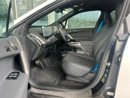 BMW iX 2021 года за 22 900 000 тг. в Алматы – фото 19
