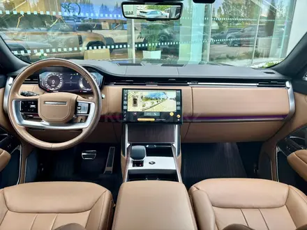 Land Rover Range Rover Autobiography 2024 года за 108 000 000 тг. в Астана – фото 14