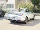 Hyundai Elantra 2022 года за 10 300 000 тг. в Алматы – фото 3