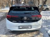 Volkswagen ID.3 2024 года за 10 500 000 тг. в Алматы – фото 4