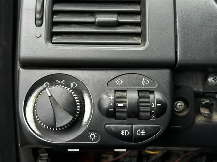 ВАЗ (Lada) Priora 2171 2013 года за 1 400 000 тг. в Актобе – фото 15