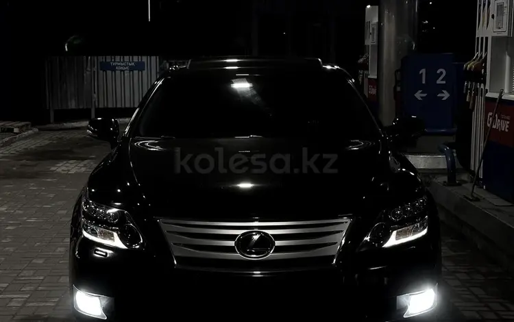 Lexus LS 600h 2011 года за 8 000 000 тг. в Алматы