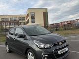 Chevrolet Spark 2018 года за 3 900 000 тг. в Петропавловск – фото 3