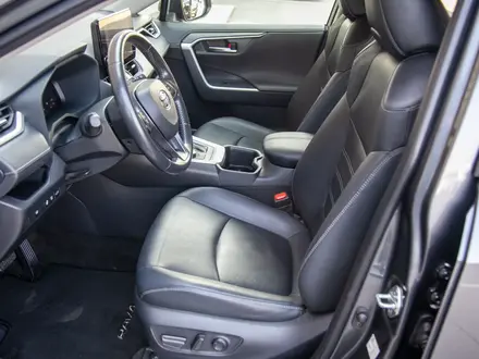 Toyota RAV4 2023 года за 17 900 000 тг. в Алматы – фото 10