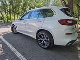 BMW X5 2021 года за 44 000 000 тг. в Алматы – фото 4