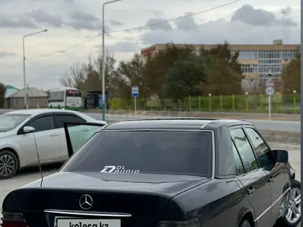 Mercedes-Benz E 280 1993 года за 2 300 000 тг. в Кызылорда – фото 11