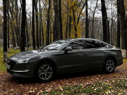 Hyundai Sonata 2022 года за 10 900 000 тг. в Тараз