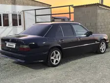 Mercedes-Benz E-Class, 1993