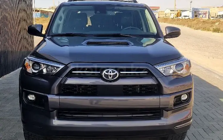 Toyota 4Runner 2023 года за 28 000 000 тг. в Актау