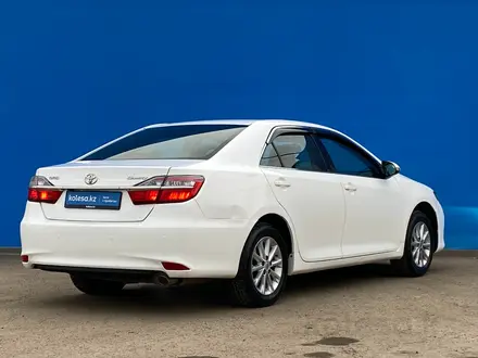 Toyota Camry 2015 года за 10 940 000 тг. в Алматы – фото 3