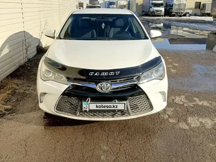 Toyota Camry 2017 года за 8 500 000 тг. в Астана – фото 2