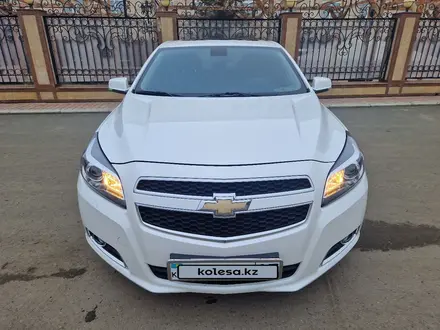 Chevrolet Malibu 2013 года за 8 600 000 тг. в Уральск – фото 3