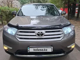 Toyota Highlander, 2011