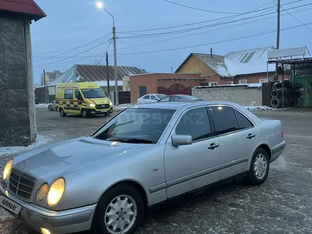 Mercedes-Benz E 200 1997 года за 2 300 000 тг. в Павлодар – фото 5