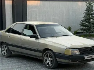 Audi 100