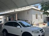 Chevrolet Captiva 2008 года за 4 000 000 тг. в Актау – фото 2