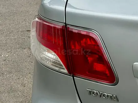 Toyota Avensis 2010 года за 6 700 000 тг. в Алматы – фото 7