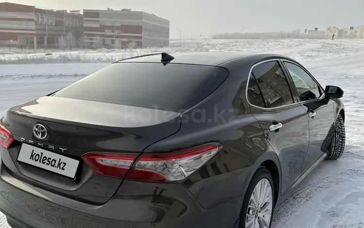 Toyota Camry 2019 годаүшін14 500 000 тг. в Караганда