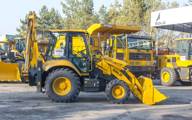 SDLG  Экскаватор погрузчик В877F 2026 годаүшін33 682 636 тг. в Караганда