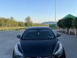 Hyundai Elantra 2013 годаfor3 600 000 тг. в Уральск