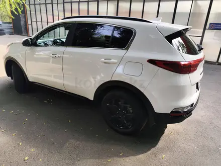 Kia Sportage 2021 года за 13 000 000 тг. в Алматы – фото 5