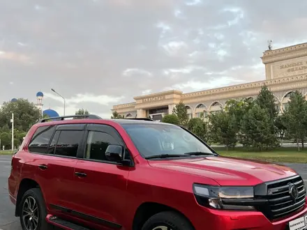 Toyota Land Cruiser 2020 года за 39 000 000 тг. в Алматы