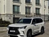 Lexus LX 570 2018 годаfor45 500 000 тг. в Алматы – фото 2