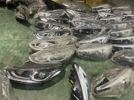 Фары на KIA/HUYNDAI/SAMSUNG/CHEVROLET/SSANGYONG НОВЫЕ ОРИГИНАЛ за 10 000 тг. в Шымкент – фото 2