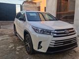 Toyota Highlander 2017 года за 11 700 000 тг. в Туркестан