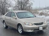 Toyota Camry 2004 годаүшін4 800 000 тг. в Караганда – фото 2