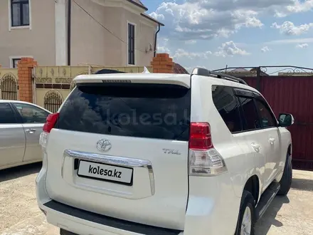 Toyota Land Cruiser Prado 2011 года за 15 250 000 тг. в Атырау – фото 6