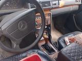 Mercedes-Benz E 200 1992 годаfor1 100 000 тг. в Есик – фото 2