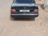 Mercedes-Benz E 200 1992 годаfor1 100 000 тг. в Есик – фото 5